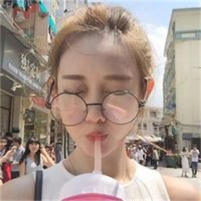 头像女阳光笑容可爱治愈图片