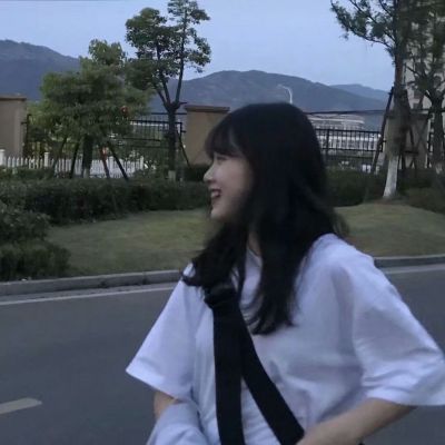 Ψ崿ͷŮ