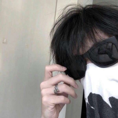 ͷ˧