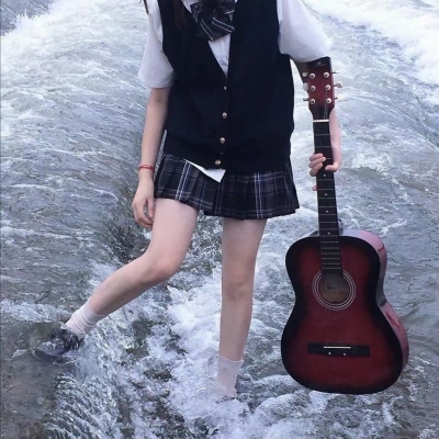 ŮɰͷΨ