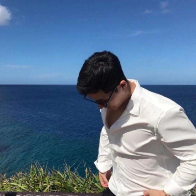 让人看一眼就很舒服的帅气头像男