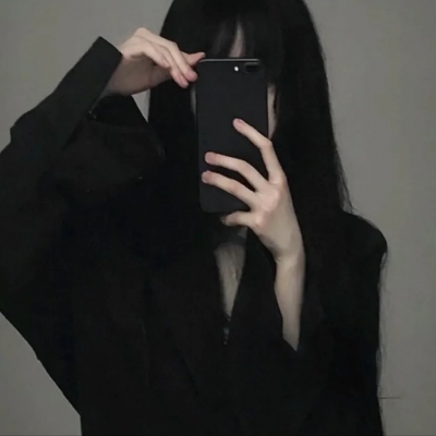 ϵŮͷ
