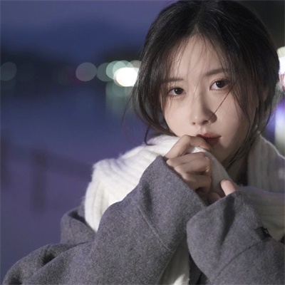 清晰高冷头像女生照片