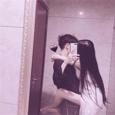 ˸ͷһһŮ