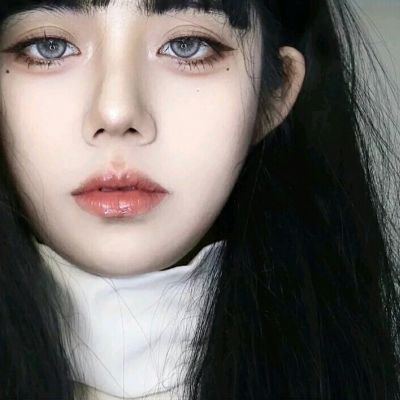 ר΢ѩͷŮ