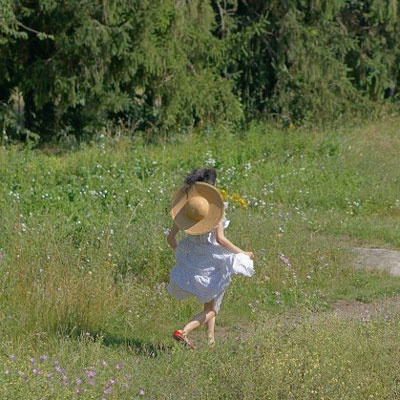 ɫɭϵͷŮСΨ
