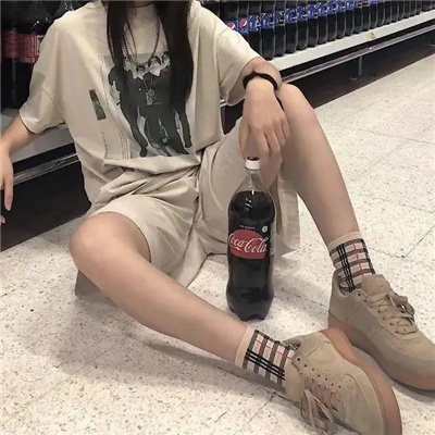 ԸкÿȲ΢ŮͷͼƬ