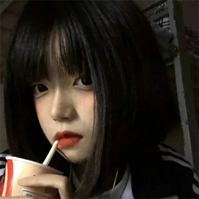 䵭ʸͷŮ