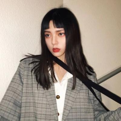 ۾