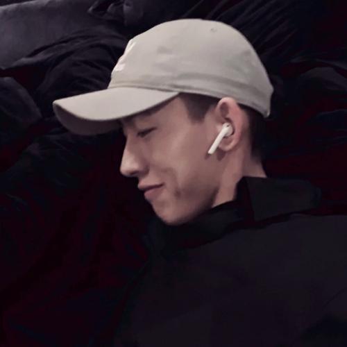 ͷ˧