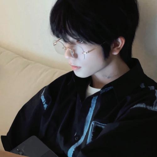 һ޶ͷ˸