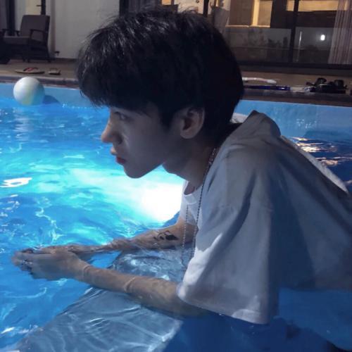˧ͷ񲻽еļѻ