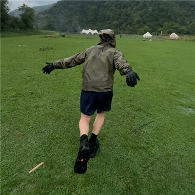 ͷ˸߼