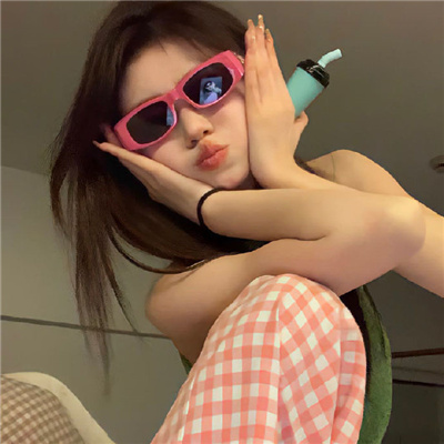 ŮͷΨ¸гϲ