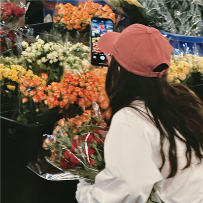 ڲͬŮͷ