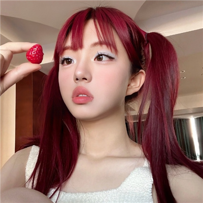 һ۾ͻĶʸɾŮͷ
