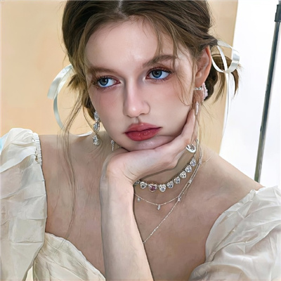 һ۾ͻĶʸɾŮͷ