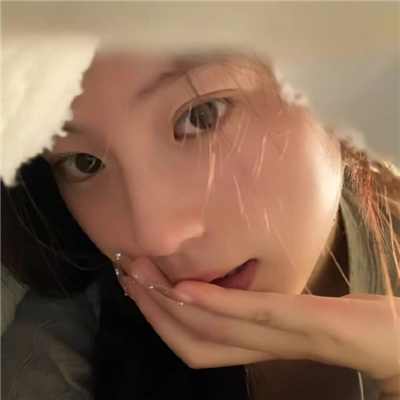 崿ƷλŮͷ