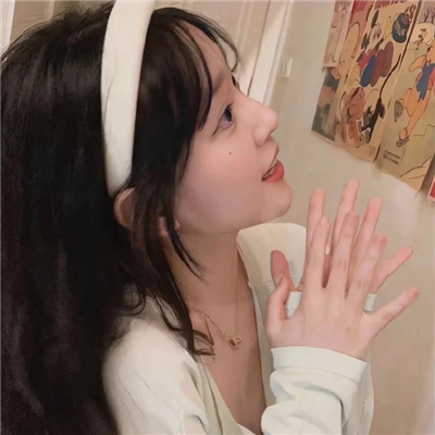 ʸ˲䰮ϵŮͷ