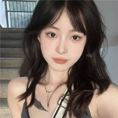 Ů߼ʸеŮͷ