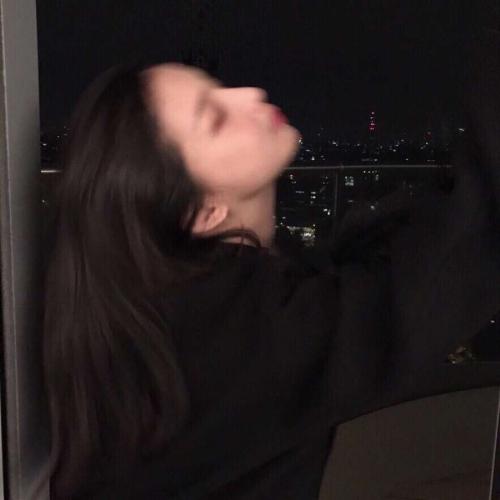 ŮͷͼƬ˸ܵ