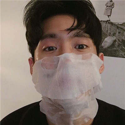 ֺܿ쪵ͷ۾͸¶һ侲Ϣ