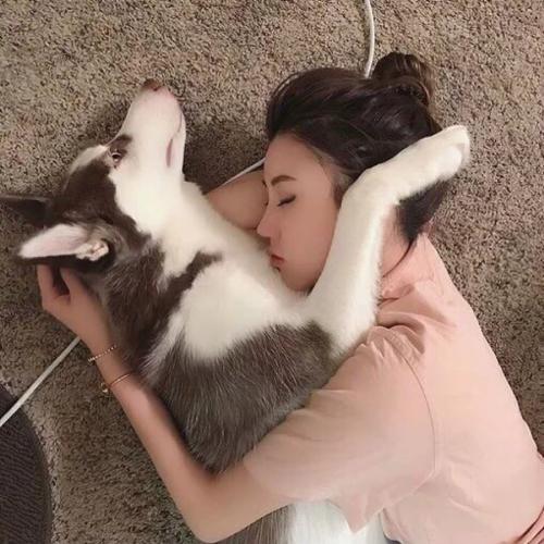 ڱʱŮͷ񣬴ǰδе