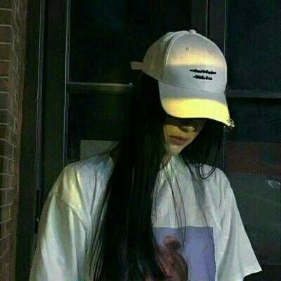 Ůͷ˸й¶ͷ񣬴ֻܰϸƷʧ