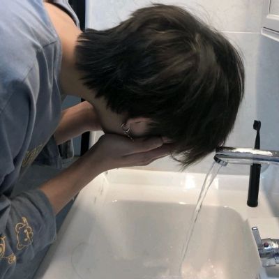 Ӣͷ񣬻ȻĶϣϲ