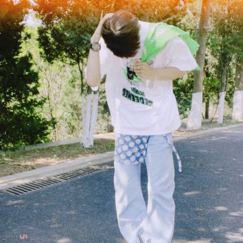 ͷøͷ񣬲Լк
